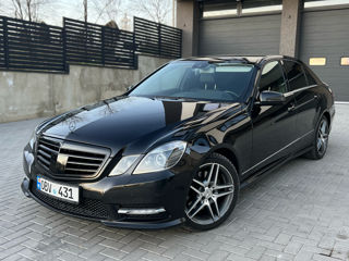 Mercedes E-Class foto 2