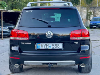 Volkswagen Touareg foto 6