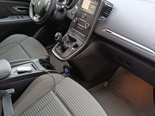 Renault Grand Scenic foto 8