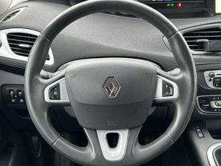 Renault Scenic foto 12