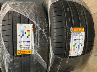 325/30 R21 Pirelli P Zero foto 1