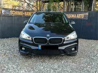 BMW 2 Series Gran Tourer foto 2