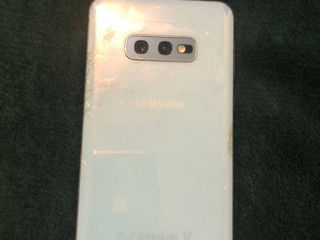 Samsung s10e