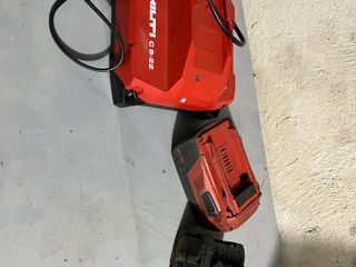 Baterii+încărcator Hilti foto 3