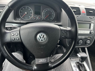 Volkswagen Golf foto 8