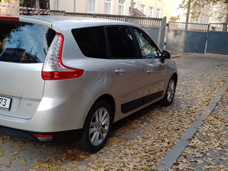 Renault Grand Scenic foto 8