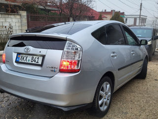 Toyota Prius foto 4