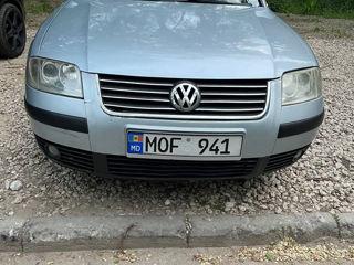 Volkswagen Passat foto 1