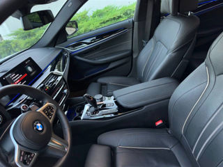 BMW 5 Series foto 10