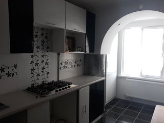 apartament cu doua odai foto 3