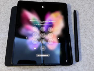 Samsung Fold 3 foto 3