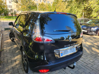 Renault Grand Scenic foto 3