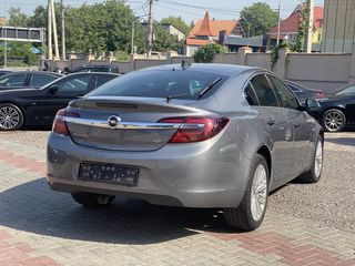 Opel Insignia foto 3