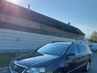 Volkswagen Passat foto 2