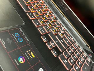 Asus Tuf F17 gaming foto 3