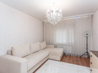 Apartament cu 3 camere, 220 m², Durlești, Chișinău foto 4