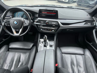 BMW 5 Series foto 8