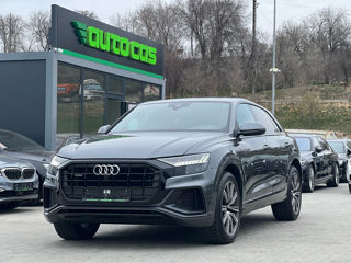 Audi Q8 foto 1