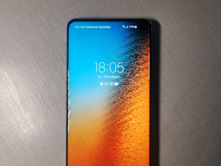 Продам Samsung s 10 в идеальном состояние  , на 8/128