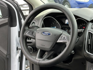 Ford Focus foto 9