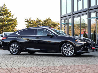 Lexus ES Series