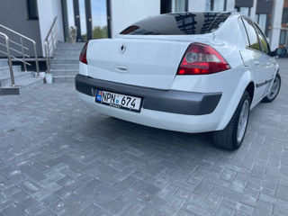 Renault Megane foto 8