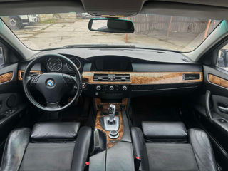 BMW 5 Series foto 8