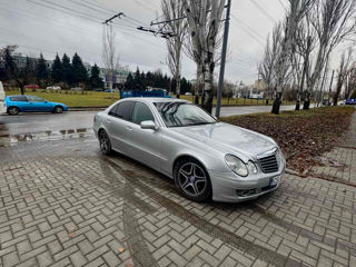 Mercedes E-Class foto 10