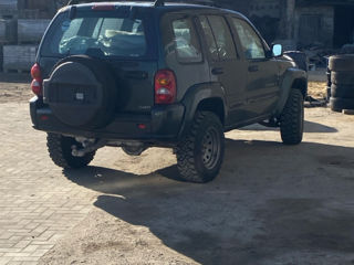 Jeep Cherokee foto 5