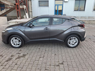 Toyota C-HR foto 4