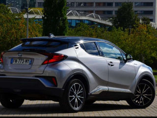 Toyota C-HR foto 3