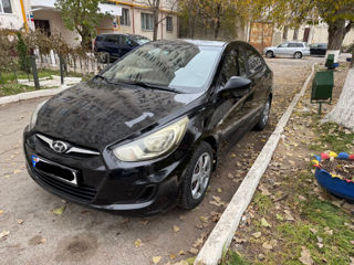 Hyundai Accent foto 3