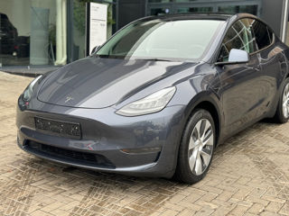 Tesla Model Y foto 9