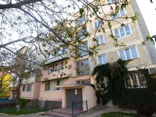 Apartament cu 2 camere, 53 m², Poșta Veche, Chișinău