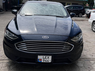 Ford Fusion foto 1