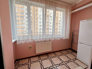 Apartament cu 2 camere, 70 m², Botanica, Chișinău foto 6