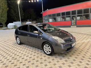 Toyota Prius foto 4