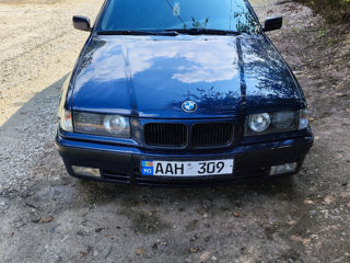 BMW 3 Series foto 1