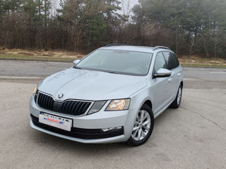 Skoda Octavia foto 3