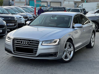 Audi A8 foto 1