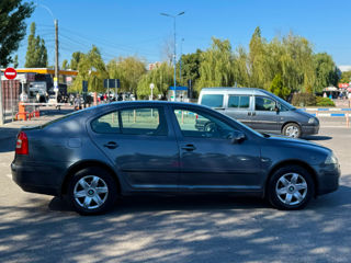 Skoda Octavia foto 4