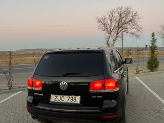 Volkswagen Touareg foto 3