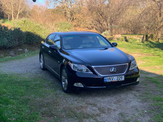 Lexus LS Series