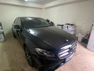 Mercedes E-Class foto 2