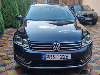 Volkswagen Passat foto 3