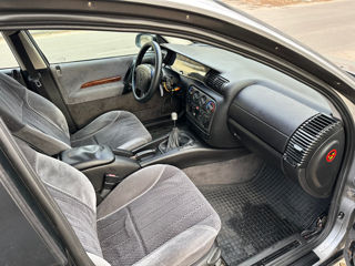 Opel Omega foto 5