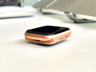 Apple Watch SE 1 / 40mm / Rose Gold foto 4