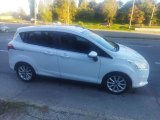 Ford B-Max foto 8