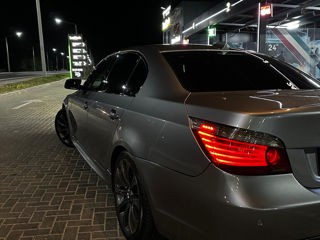 BMW 5 Series foto 6