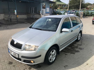 Skoda Fabia foto 1